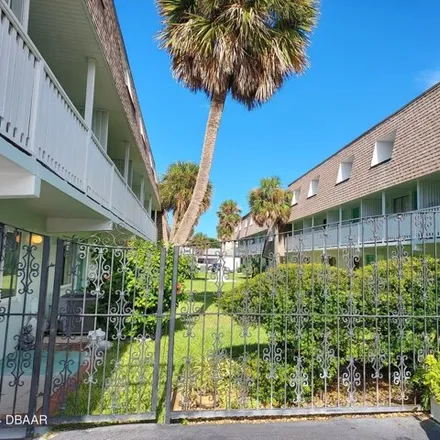 Rent this 2 bed condo on 55 Vining Court in Ormond Beach, FL 32176