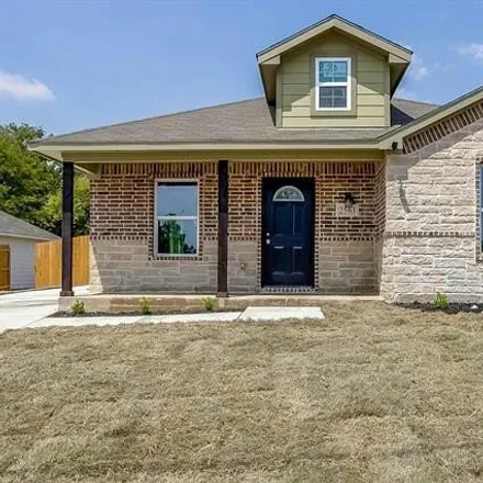 Buy this 3 bed house on 900 South Beach Street in Fort Worth, TX 76105