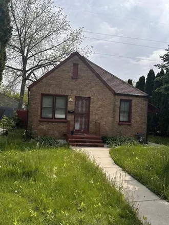 Buy this 2 bed house on 1961 West Purdue Street in Milwaukee, WI 53209