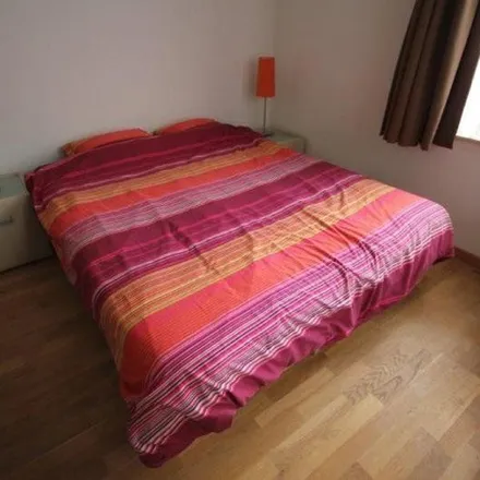 Rent this 3 bed apartment on Chaussée de Tervueren - Tervuursesteenweg 44 in 1160 Auderghem - Oudergem, Belgium