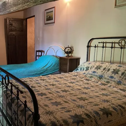 Rent this 2 bed house on 48110 Moissac-Vallée-Française