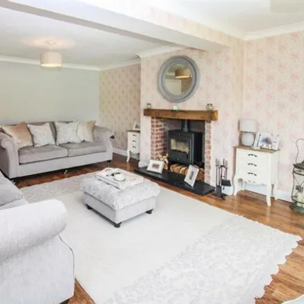 Image 4 - Home Close, Great Oakley, NN18 8HP, United Kingdom - House for sale
