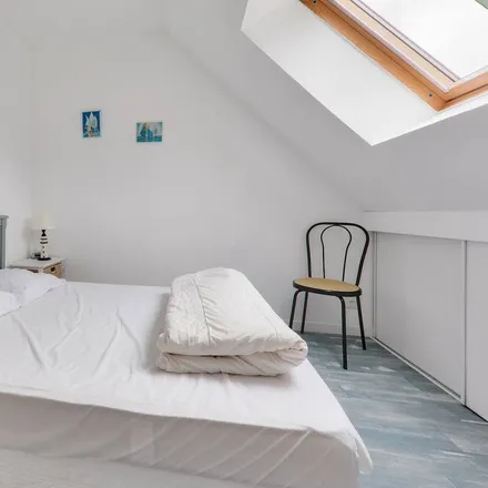 Rent this 1 bed house on Sarzeau in Rue de la Poste, 56370 Sarzeau