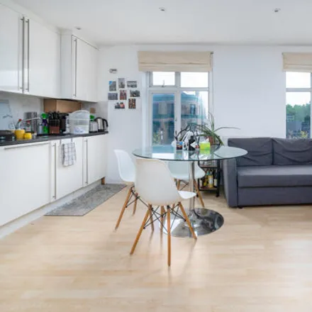 Rent this 1 bed room on Essex Road in Angel, London