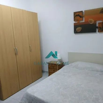 Rent this 5 bed apartment on Tabernilla de Sagasta in Paseo de Sagasta, 64