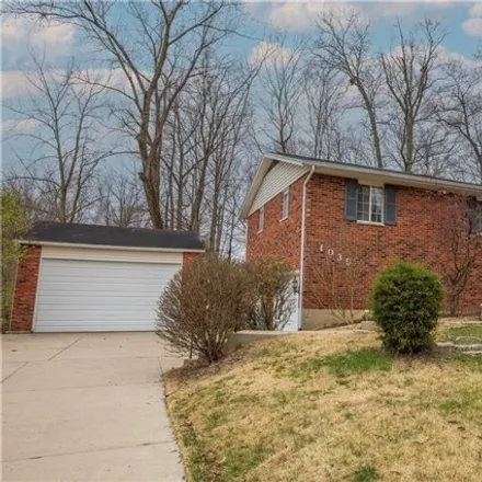 Buy this 3 bed house on 1055 Kenbrook Drive in Vandalia, OH 45377