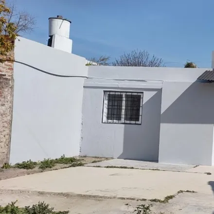 Buy this studio house on Cosenza 1638 in Partido de Lomas de Zamora, 1828 Banfield