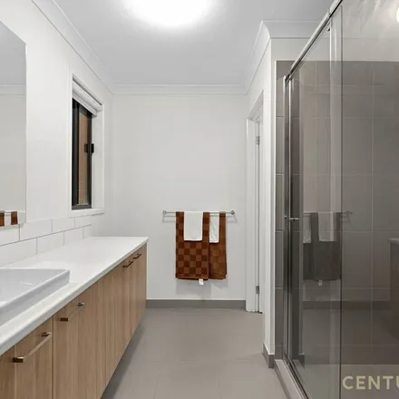 Image 7 - Bernardins Street, Clyde North VIC 3978, Australia - Apartment for rent