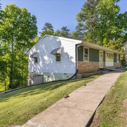 Image 2 - 174 Longview Drive, Beverly Hills, Walker County, GA 30741, USA - House for sale