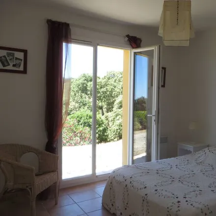 Rent this 3 bed house on Chemin de Provence in 83420 La Croix-Valmer, France