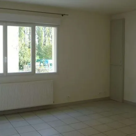 Rent this 3 bed apartment on 425 L'Augoire in 85480 Bournezeau, France