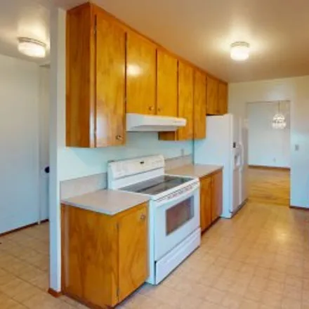 Buy this 3 bed apartment on 1407 Quinn Road
