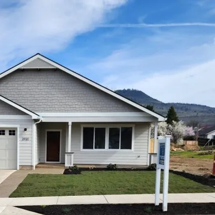 Buy this 4 bed house on Viewpoint Drive in Medford, OR 97504