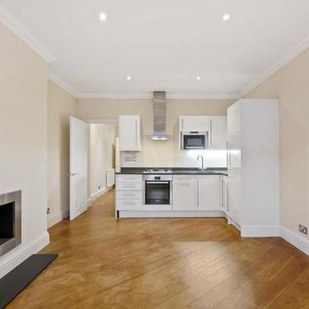 Rent this 2 bed apartment on Martin Moore in 110-114 High Street, Esher