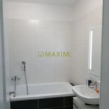 Image 9 - Z-BOX, 608, 277 52 Nové Ouholice, Czechia - Apartment for rent