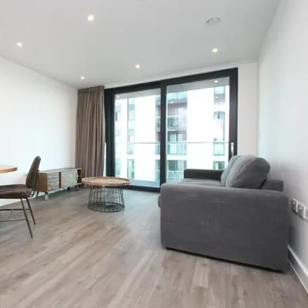 Rent this 1 bed apartment on Sutton Plaza in Sutton Court Road, London
