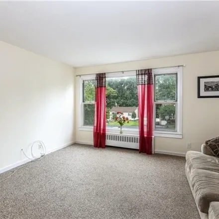 Image 4 - 40 Parkview Court, City of White Plains, NY 10603, USA - Condo for rent