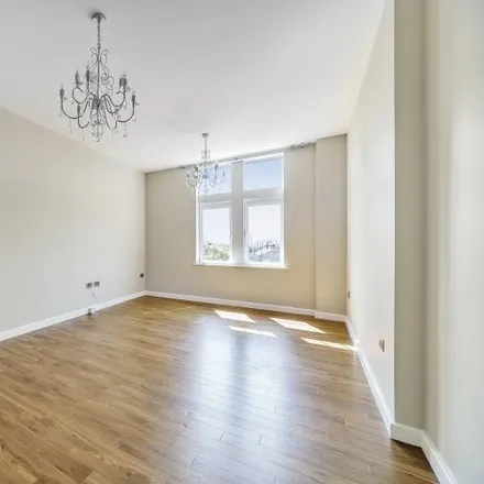 Image 3 - Academy Court, 34 Glengall Road, London, NW6 7EN, United Kingdom - Apartment for rent