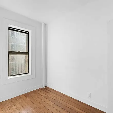 Image 4 - 619 East 5th Street, New York, NY 10009, USA - Apartment for rent