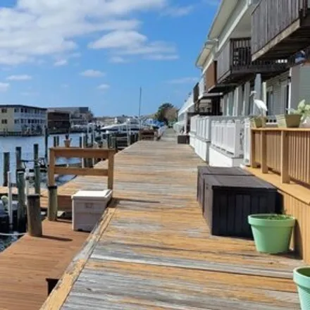 Image 5 - Beer Bellies, Newport Bay Drive, Ocean City, MD 21842, USA - Condo for sale