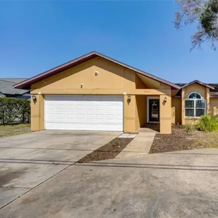 Buy this 3 bed house on 2566 Econlockhatchee Trail in Orange County, FL 32817