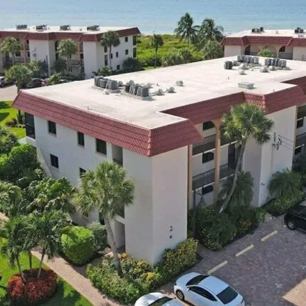 Buy this 2 bed condo on 682 East Gulf Drive in Sanibel, Lee County