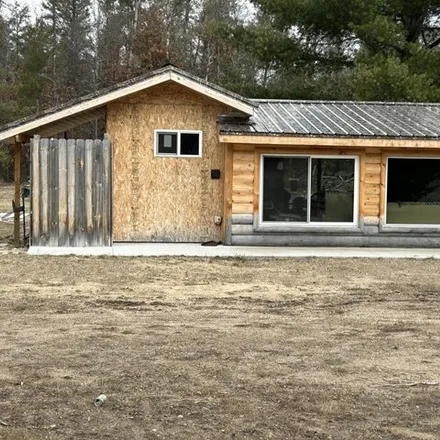 Buy this studio house on Regier Road in Beaver Creek Township, MI 48653