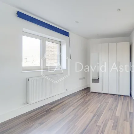 Image 5 - West Hendon Broadway, Station Road, The Hyde, London, NW4 4PZ, United Kingdom - Apartment for rent