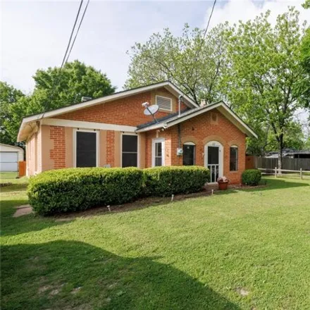 Image 6 - 610 Creechville Rd, Ennis, Texas, 75119 - House for sale
