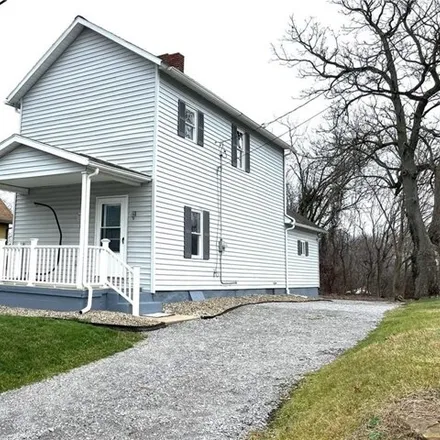 Buy this 3 bed house on 2023 Martha Street in Shenango Township, PA 16101