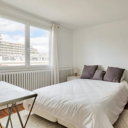 Rent this 1 bed apartment on 107 Rue Gallieni in 92100 Jardin de la Mairie, France