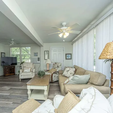 Image 3 - Folly Beach, SC, 29439 - House for rent