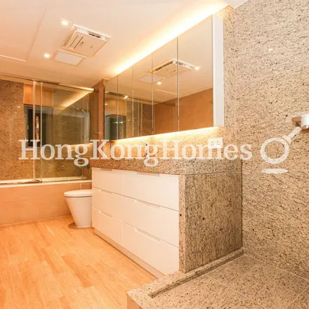 Image 9 - China, Hong Kong, Hong Kong Island, Repulse Bay, Seaview Promenade - Apartment for rent