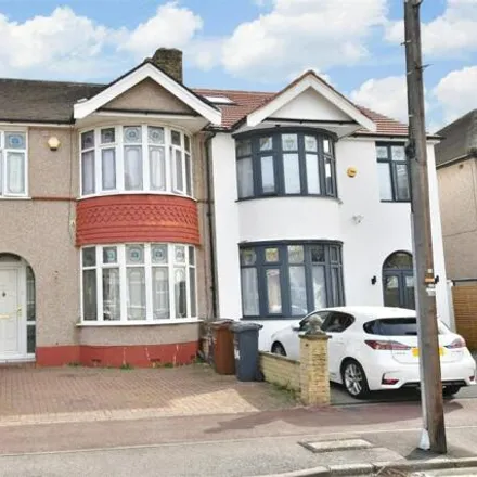 Image 2 - Westrow Drive, Barking, Suffolk, N/a - Townhouse for sale