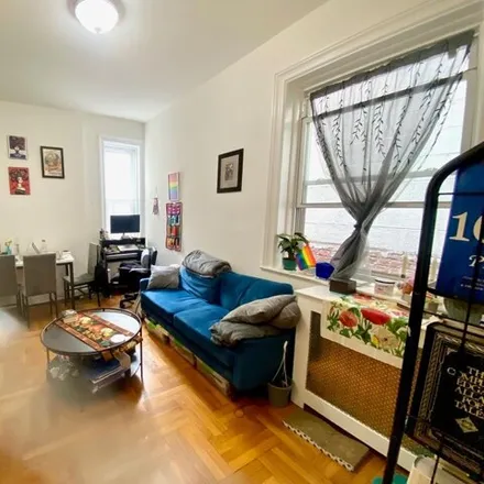 Image 3 - 220 East 36th Street, New York, NY 10016, USA - Apartment for rent