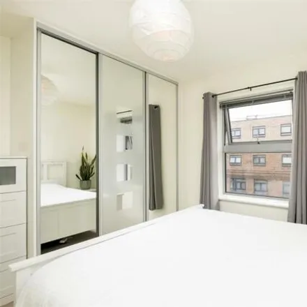 Image 5 - 302 Devons Road, Bow Common, London, E3 3PN, United Kingdom - Apartment for sale