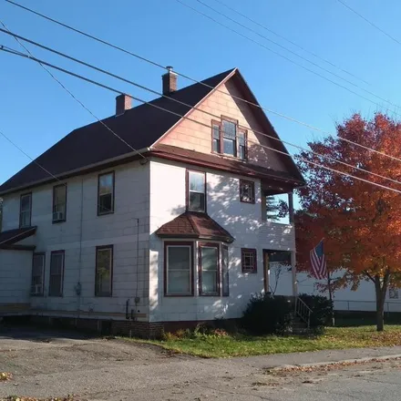 Buy this 4 bed house on 183 Rosedale Street in Lewiston, 04240