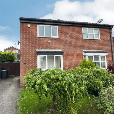 Rent this 2 bed house on Tunstall Green in Birdholme, S40 2DY