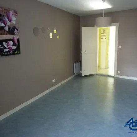 Rent this 1 bed apartment on 9 Rue du Tribunal in 56300 Pontivy, France
