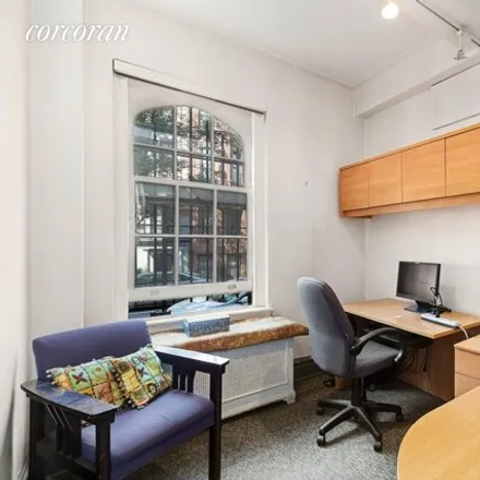 Image 9 - 142 East 71st Street, New York, NY 10021, USA - Apartment for sale