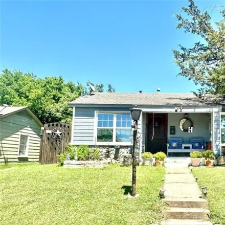 Buy this 2 bed house on 4109 Wayside Ave in Fort Worth, Texas