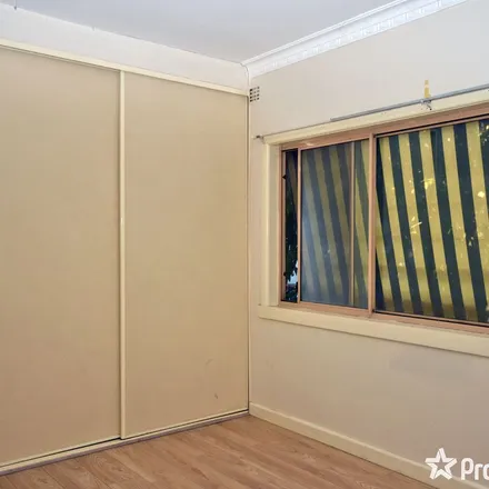 Rent this 3 bed apartment on 30 North Road in Lilydale VIC 3140, Australia