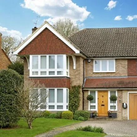 Buy this 6 bed house on Butlers Court Road in Beaconsfield, HP9 1SF