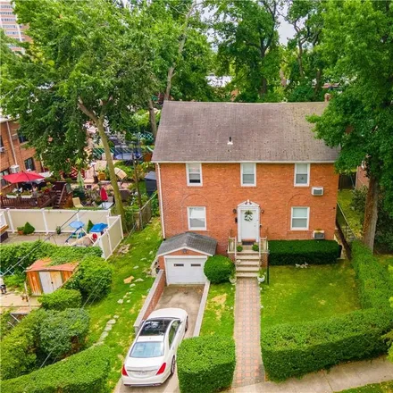 Image 1 - 1787 Tenbroeck Avenue, New York, NY 10461, USA - House for sale