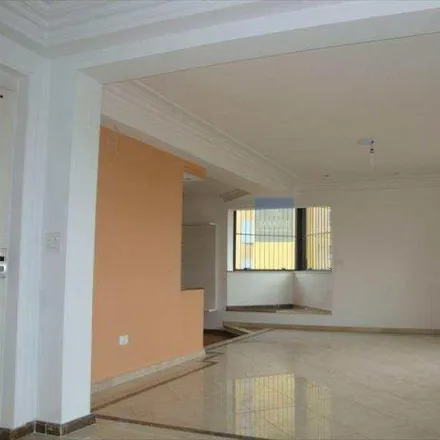 Buy this 3 bed apartment on Rua Carlos Tiago Pereira in Vila Santo Estéfano, São Paulo - SP
