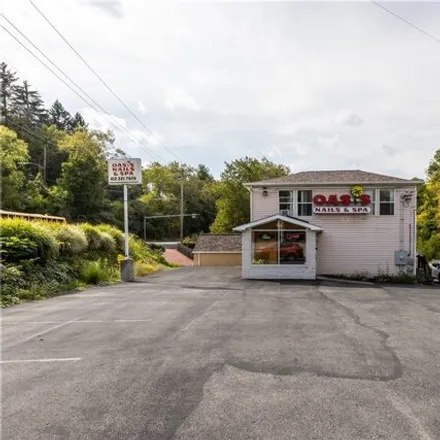 Image 7 - Oasis Nails & Spa, 1326 Hope Hollow Road, Carnegie, Allegheny County, PA 15106, USA - House for sale