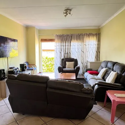 Image 3 - unnamed road, Johannesburg Ward 100, Randburg, 2188, South Africa - Townhouse for rent