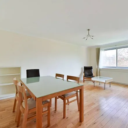 Image 1 - Gordon Court, 8A The Downs, London, SW20 8HP, United Kingdom - Apartment for rent