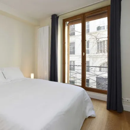 Image 2 - 183 Rue Saint-Denis, 75002 Paris, France - Apartment for rent