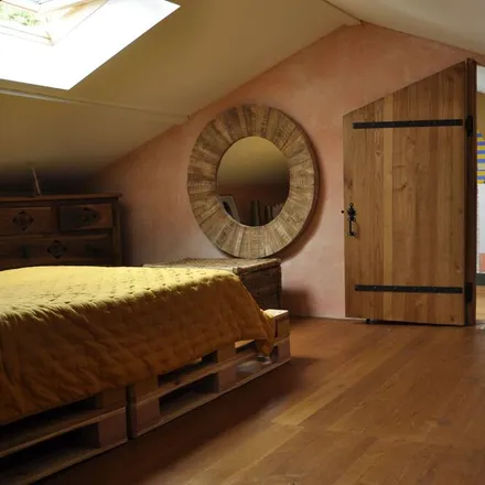 Rent this 2 bed house on 24380 Saint-Mayme-de-Péreyrol